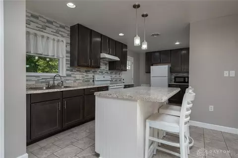 Kitchen - 2442 Bellfield St, Kettering, OH 45420 photo 2 of 5