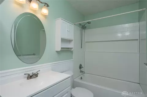 Bath - 2442 Bellfield St, Kettering, OH 45420 photo 1 of 3