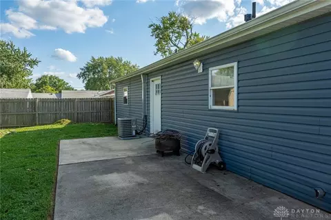 Exterior - 2442 Bellfield St, Kettering, OH 45420 photo 10 of 10
