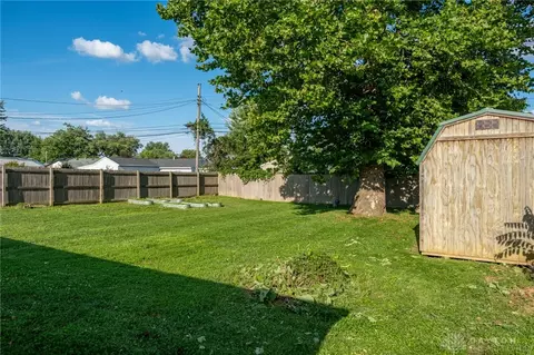 Exterior - 2442 Bellfield St, Kettering, OH 45420 photo 5 of 10