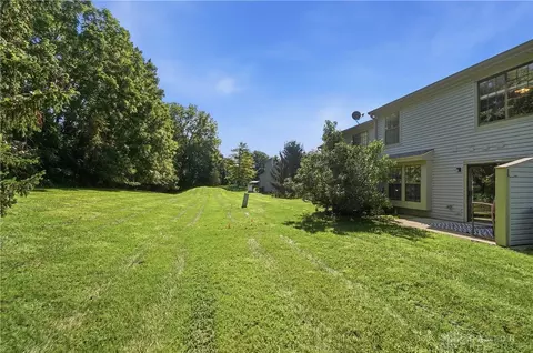 Exterior - 7846 Hackney Cir, Maineville, OH 45039 photo 6 of 10