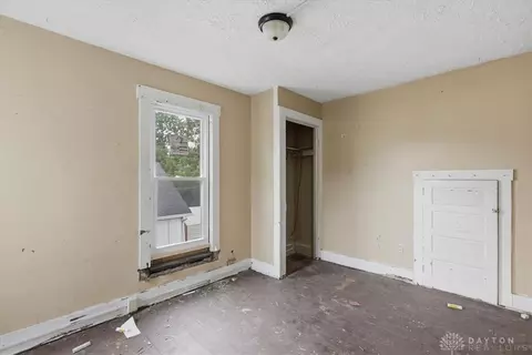 Bedroom - 1322 Linden Ave, Springfield, OH 45505 photo 3 of 7