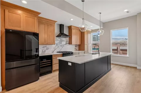Kitchen - 3908 Edwards #B, Cincinnati, OH 45209 photo 1 of 5