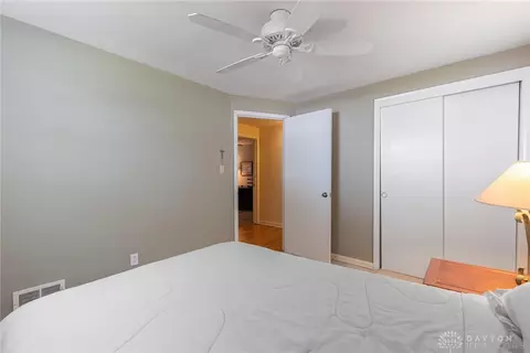 Bedroom - 3903 Mengel Dr, Kettering, OH 45429 photo 3 of 4