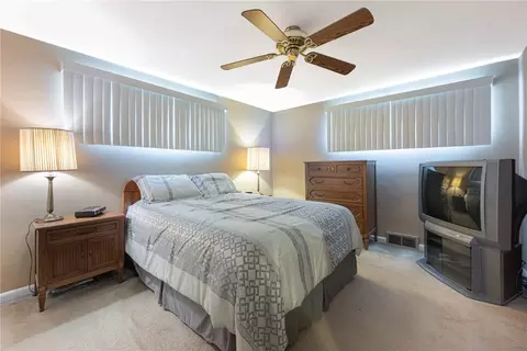 Bedroom - 3903 Mengel Dr, Kettering, OH 45429 photo 1 of 4
