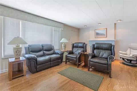 Living - 3903 Mengel Dr, Kettering, OH 45429 photo 1 of 3