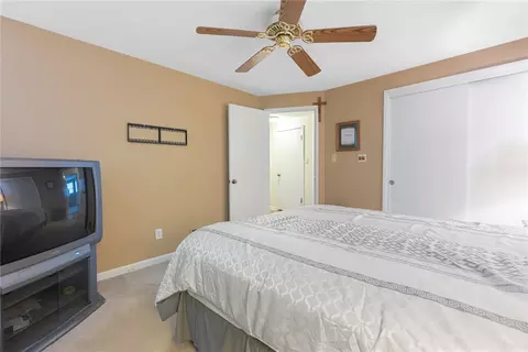 Bedroom - 3903 Mengel Dr, Kettering, OH 45429 photo 2 of 4