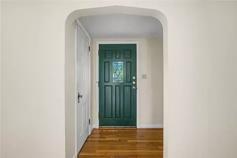 Entry Way - 220 E Dorothy Ln, Kettering, OH 45419 photo 1 of 2