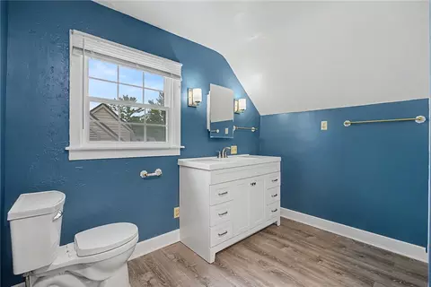 Bath - 220 E Dorothy Ln, Kettering, OH 45419 photo 2 of 2