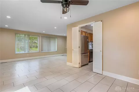 Living - 5314 Brainard Dr, Kettering, OH 45440 photo 3 of 7