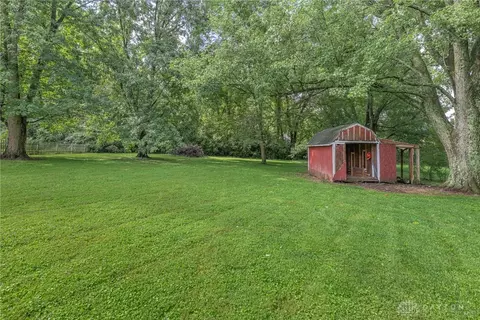 Exterior - 1895 Ryan Rd, Springboro, OH 45066 photo 5 of 6