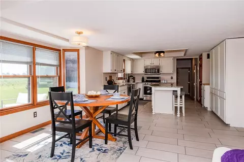 Dining - 164 Deer Trail Dr, Springboro, OH 45066 photo 2 of 2