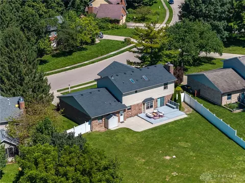 View/Area - 164 Deer Trail Dr, Springboro, OH 45066 photo 2 of 8