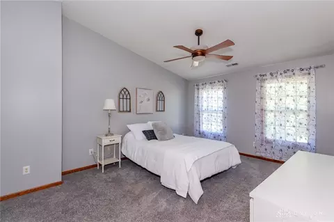 Bedroom - 164 Deer Trail Dr, Springboro, OH 45066 photo 4 of 7