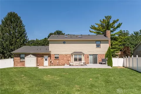 Exterior - 164 Deer Trail Dr, Springboro, OH 45066 photo 10 of 10