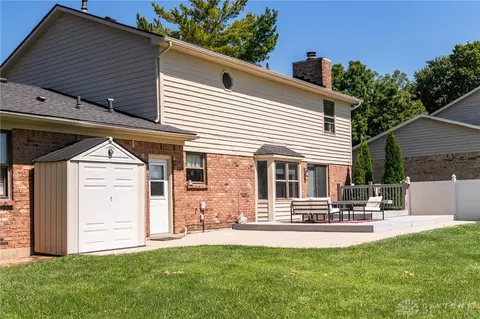 Exterior - 164 Deer Trail Dr, Springboro, OH 45066 photo 8 of 10