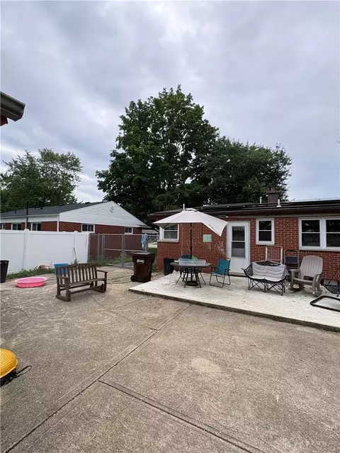 Exterior - 3300 Braddock St, Kettering, OH 45420 photo 3 of 6