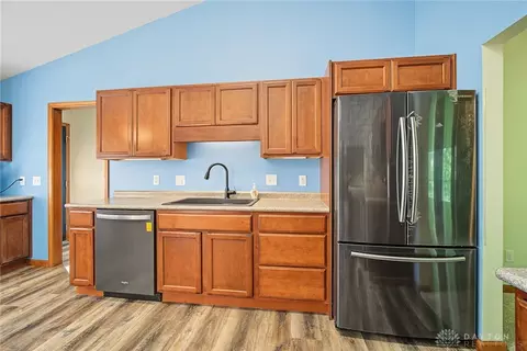 Kitchen - 3730 Old Columbus Rd, Springfield, OH 45503 photo 3 of 4