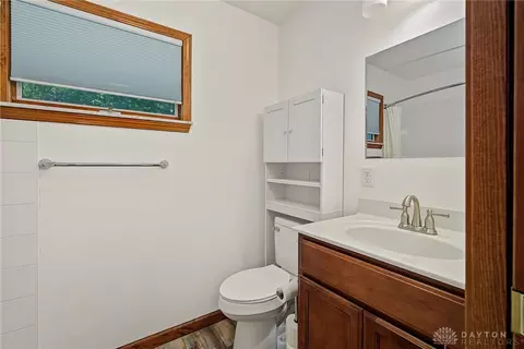 Bath - 3730 Old Columbus Rd, Springfield, OH 45503 photo 2 of 6