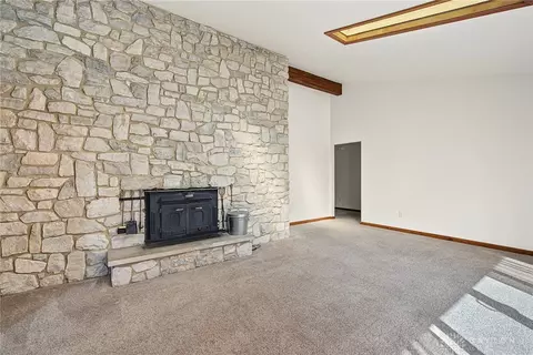 Living - 3730 Old Columbus Rd, Springfield, OH 45503 photo 9 of 11