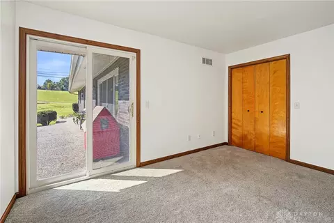 Bedroom - 3730 Old Columbus Rd, Springfield, OH 45503 photo 6 of 7