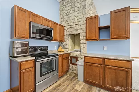 Kitchen - 3730 Old Columbus Rd, Springfield, OH 45503 photo 2 of 4