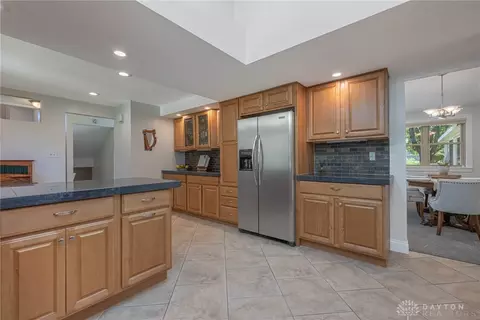 Kitchen - 974 Hyde Park Dr, Centerville, OH 45429 photo 6 of 6
