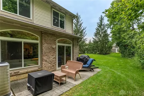 Exterior - 8602 Timber Park Dr, Centerville, OH 45458 photo 5 of 9