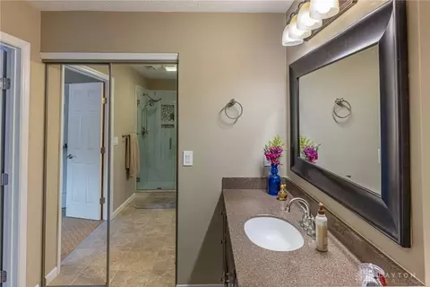 Bath - 8602 Timber Park Dr, Centerville, OH 45458 photo 4 of 5