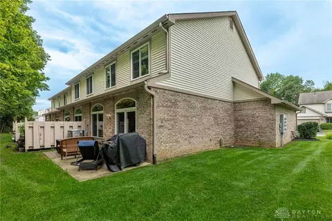 Exterior - 8602 Timber Park Dr, Centerville, OH 45458 photo 4 of 9