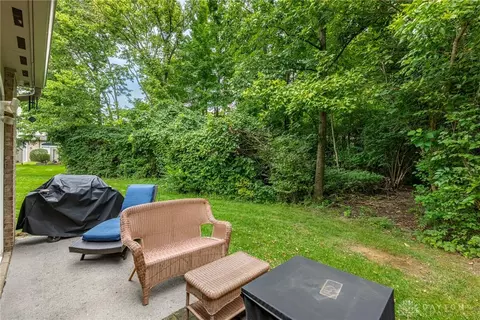 Exterior - 8602 Timber Park Dr, Centerville, OH 45458 photo 3 of 9