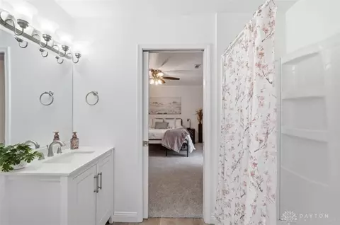 Bath - 106 Central Ave, Blanchester, OH 45107 photo 1 of 5