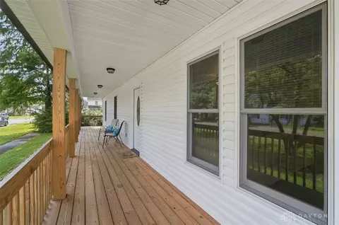 Exterior - 106 Central Ave, Blanchester, OH 45107 photo 6 of 18