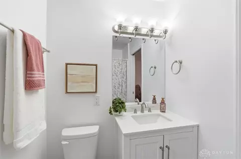 Bath - 106 Central Ave, Blanchester, OH 45107 photo 2 of 5