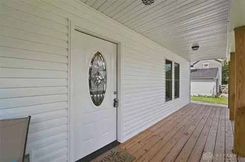 Exterior - 106 Central Ave, Blanchester, OH 45107 photo 9 of 18