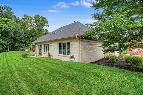 Exterior - 55 Pinehurst Pl, Springboro, OH 45066 photo 11 of 15