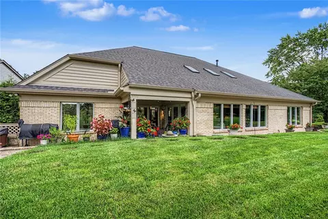 Exterior - 55 Pinehurst Pl, Springboro, OH 45066 photo 9 of 15