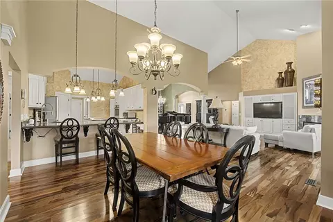 Dining - 55 Pinehurst Pl, Springboro, OH 45066 photo 2 of 4