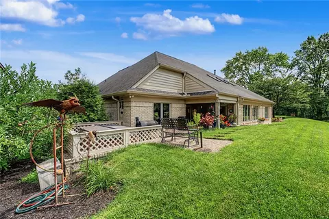 Exterior - 55 Pinehurst Pl, Springboro, OH 45066 photo 12 of 15