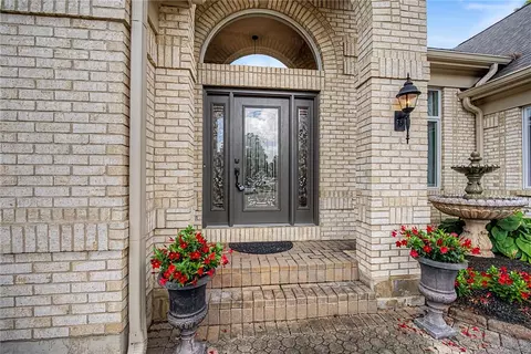 Entry Way - 55 Pinehurst Pl, Springboro, OH 45066 photo 1 of 6