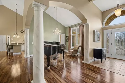 Entry Way - 55 Pinehurst Pl, Springboro, OH 45066 photo 4 of 6