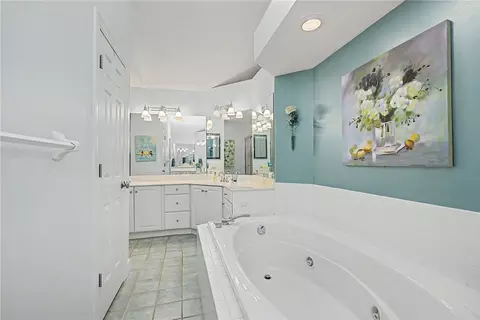 Bath - 55 Pinehurst Pl, Springboro, OH 45066 photo 4 of 6