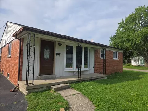 Exterior - 2404 Danube Ct, Kettering, OH 45420 photo 2 of 11