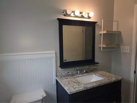Bath - 2404 Danube Ct, Kettering, OH 45420 photo 3 of 4
