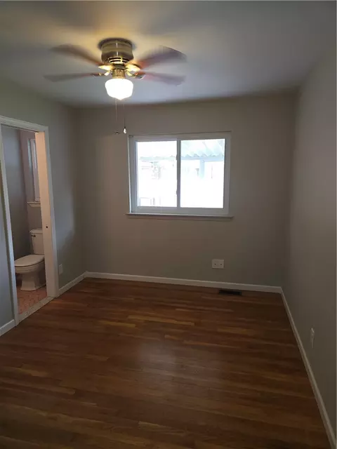 Bedroom - 2404 Danube Ct, Kettering, OH 45420 photo 2 of 9