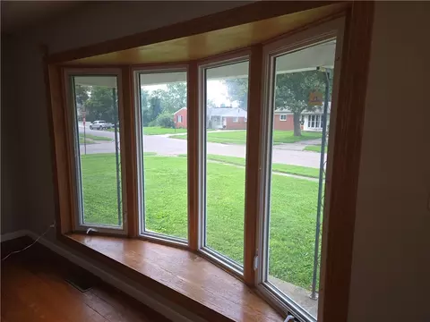 Living - 2404 Danube Ct, Kettering, OH 45420 photo 1 of 4