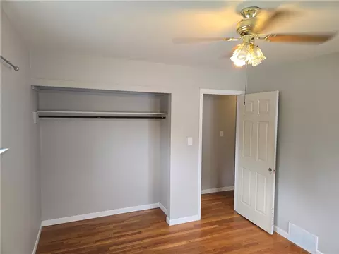 Bedroom - 2404 Danube Ct, Kettering, OH 45420 photo 4 of 9