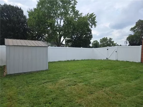 Exterior - 2404 Danube Ct, Kettering, OH 45420 photo 9 of 11
