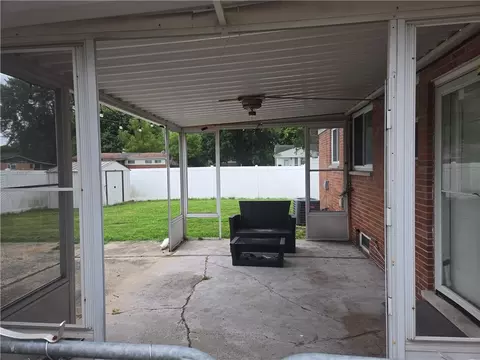 Exterior - 2404 Danube Ct, Kettering, OH 45420 photo 6 of 11