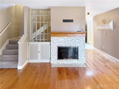 Living - 1219 Chevington Ct, Centerville, OH 45459 photo 4 of 5